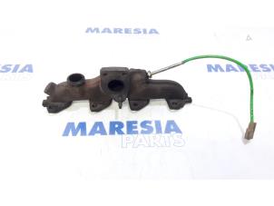 Used Exhaust manifold Renault Kangoo Express (FW) 1.5 dCi 75 Price € 90,75 Inclusive VAT offered by Maresia Parts