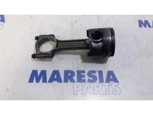 Used Piston Renault Kangoo Express (FW) 1.5 dCi 75 Price € 60,50 Inclusive VAT offered by Maresia Parts