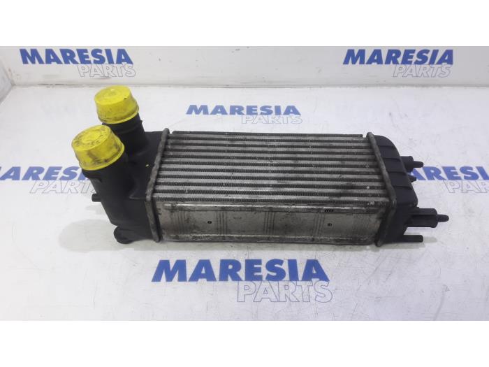 Usados Intercooler Peugeot 508 (8D) 1.6 HDiF 16V Precio € 25,00 Norma de margen ofrecido por Maresia Parts