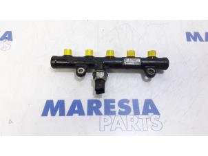Used Fuel injector nozzle Peugeot Expert (G9) 2.0 HDi 120 Price € 75,00 Margin scheme offered by Maresia Parts