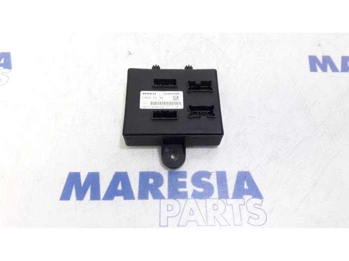 Usagé Ordinateur divers Renault Clio IV Estate/Grandtour (7R) 1.5 Energy dCi 90 FAP Prix € 105,00 Règlement à la marge proposé par Maresia Parts