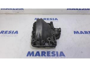 Used Gearbox casing Renault Twingo (C06) 1.2 16V Price € 50,00 Margin scheme offered by Maresia Parts