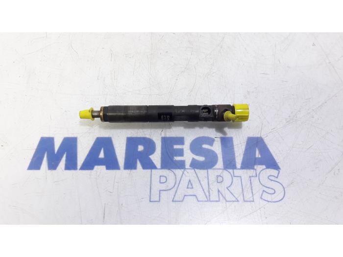 Gebrauchte Einspritzdüse (Diesel) Renault Clio III (BR/CR) 1.5 dCi FAP Preis € 89,99 Margenregelung angeboten von Maresia Parts