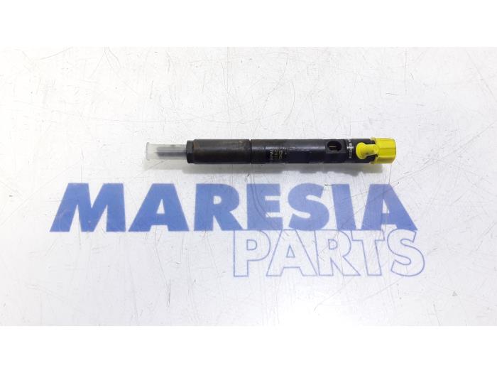 Gebrauchte Einspritzdüse (Diesel) Renault Clio III (BR/CR) 1.5 dCi FAP Preis € 89,99 Margenregelung angeboten von Maresia Parts