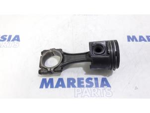 Used Piston Citroen Jumper (U5/ZB) 2.8 HDi Price € 90,75 Inclusive VAT offered by Maresia Parts