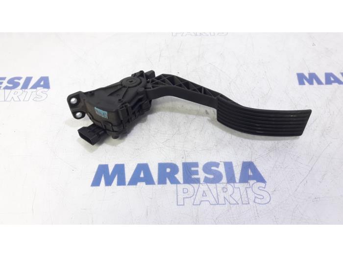 Begagnade Gaspedalsensor Alfa Romeo Brera (939) 2.2 JTS 16V Pris € 50,00 Marginaltabell erbjuds av Maresia Parts
