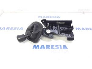 Used Gear stick Fiat Doblo Cargo (263) 1.4 T-Jet 16V Price € 72,60 Inclusive VAT offered by Maresia Parts