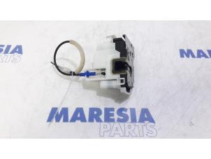 Used Door lock mechanism 2-door, left Fiat Doblo Cargo (263) 1.4 T-Jet 16V Price € 42,35 Inclusive VAT offered by Maresia Parts