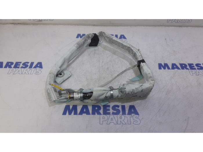 Używane Kurtyna prawa Fiat 500 (312) 0.9 TwinAir 80 Cena € 50,00 Procedura marży oferowane przez Maresia Parts