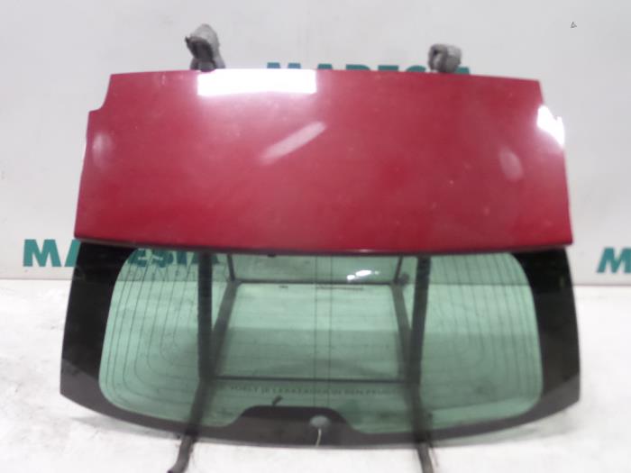Usados Ventanilla detrás Peugeot 407 SW (6E) 1.6 HDiF 16V Precio € 105,00 Norma de margen ofrecido por Maresia Parts