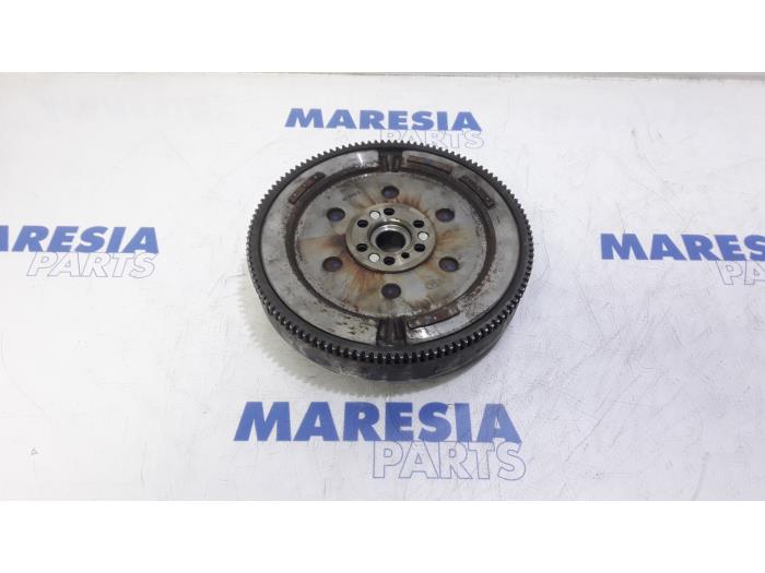 Begagnade Svänghjul Alfa Romeo MiTo (955) 1.4 TB 16V Pris € 105,00 Marginaltabell erbjuds av Maresia Parts