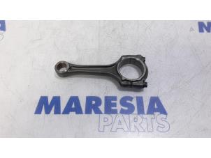Used Connecting rod Alfa Romeo MiTo (955) 1.4 TB 16V Price € 45,00 Margin scheme offered by Maresia Parts