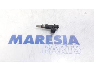 Używane Wtryskiwacz (wtrysk benzyny) Alfa Romeo MiTo (955) 1.4 TB 16V Cena € 40,00 Procedura marży oferowane przez Maresia Parts