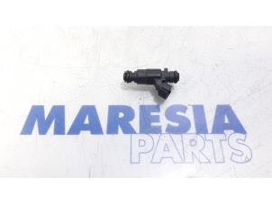 Gebrauchte Injektor (Benzineinspritzung) Peugeot 208 I (CA/CC/CK/CL) 1.0 Vti 12V PureTech Preis € 19,50 Margenregelung angeboten von Maresia Parts