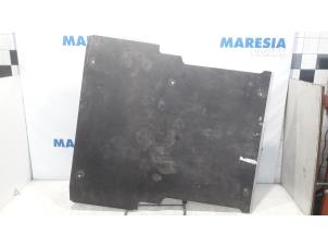 Used Boot mat Fiat Doblo Cargo (263) 1.3 MJ 16V Euro 4 Price € 90,75 Inclusive VAT offered by Maresia Parts