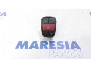 Used Panic lighting switch Fiat Fiorino (225) 1.4 Price € 24,20 Inclusive VAT offered by Maresia Parts