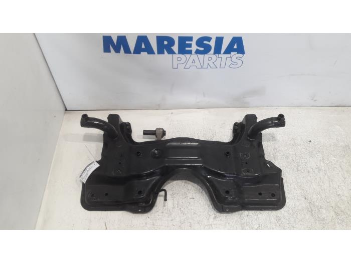 Usagé Faux châssis Fiat Doblo Cargo (263) 1.3 MJ 16V Euro 4 Prix € 84,70 Prix TTC proposé par Maresia Parts