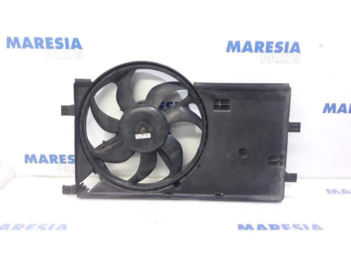 Begagnade Fläktmotor Fiat Fiorino (225) 1.3 JTD 16V Multijet Pris € 60,49 Inklusive moms erbjuds av Maresia Parts