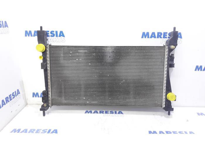 Używane Chlodnica Fiat Fiorino (225) 1.3 JTD 16V Multijet Cena € 36,30 Z VAT oferowane przez Maresia Parts
