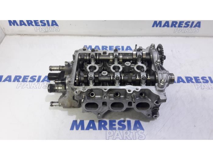 Begagnade Topplock Peugeot 107 1.0 12V Pris € 79,99 Marginaltabell erbjuds av Maresia Parts