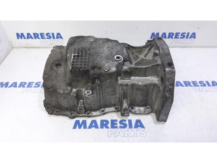 Gebrauchte Ölwanne Renault Megane III Grandtour (KZ) 1.5 dCi 90 Preis € 40,00 Margenregelung angeboten von Maresia Parts