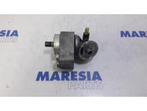 Used Oil filter holder Renault Megane III Grandtour (KZ) 1.5 dCi 110 Price € 50,00 Margin scheme offered by Maresia Parts