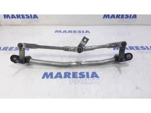 Used Wiper mechanism Fiat Doblo Cargo (263) 1.3 MJ 16V Euro 4 Price € 48,40 Inclusive VAT offered by Maresia Parts