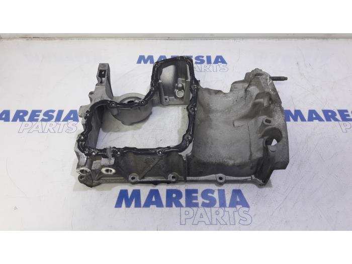 Gebrauchte Ölwanne Peugeot 308 (L3/L8/LB/LH/LP) 1.2 12V VTi PureTech 82 Preis € 49,00 Margenregelung angeboten von Maresia Parts