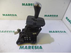 Used Gear stick Peugeot 3008 I (0U/HU) 1.6 HDiF 16V Price € 50,00 Margin scheme offered by Maresia Parts