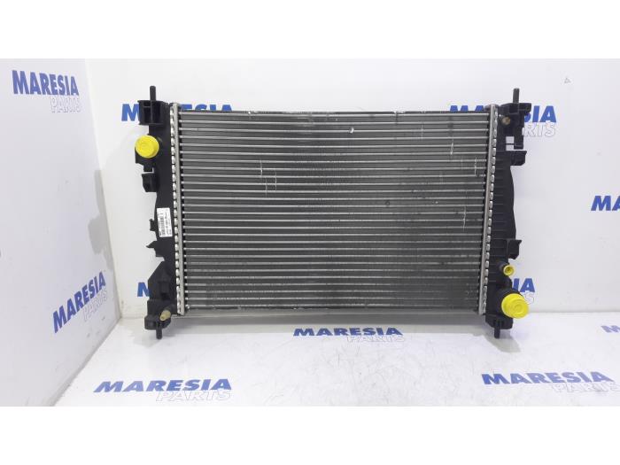 Usagé Radiateur Alfa Romeo Giulietta (940) 1.4 TB 16V Prix € 40,00 Règlement à la marge proposé par Maresia Parts