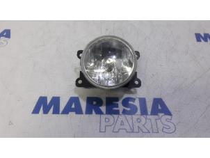 Used Fog light, front right Citroen C3 (SC) 1.6 HDi 92 Price € 10,00 Margin scheme offered by Maresia Parts