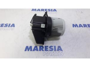 Usados Motor de ventilador de calefactor Fiat Panda (312) 0.9 TwinAir 60 Precio € 25,00 Norma de margen ofrecido por Maresia Parts