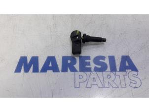 Used Tyre pressure sensor Renault Clio IV Estate/Grandtour (7R) 1.5 Energy dCi 90 FAP Price € 25,00 Margin scheme offered by Maresia Parts