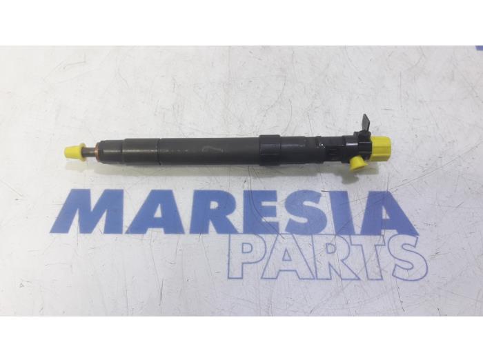 Usagé Injecteurs Peugeot 508 (8D) 2.0 Hybrid4 16V Prix € 99,95 Règlement à la marge proposé par Maresia Parts