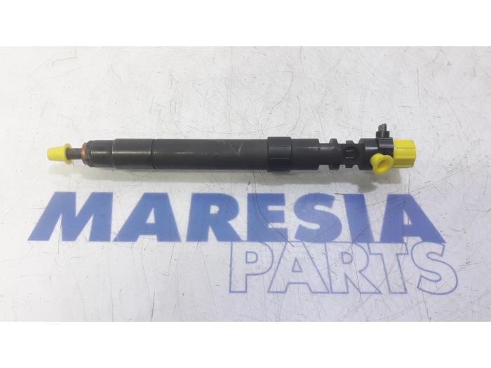 Usagé Injecteurs Peugeot 508 (8D) 2.0 Hybrid4 16V Prix € 99,95 Règlement à la marge proposé par Maresia Parts