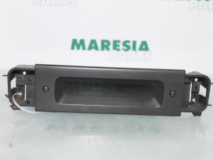 Used Interior display Peugeot 406 Break (8E/F) 1.8 16V Price € 40,00 Margin scheme offered by Maresia Parts