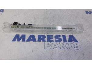 Used Third brake light Citroen C5 III Berline (RD) 2.0 16V Price € 35,00 Margin scheme offered by Maresia Parts