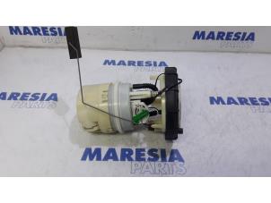 Usagé Pompe d'injection Citroen C5 II Berline (RC) 2.0 16V Prix € 35,00 Règlement à la marge proposé par Maresia Parts