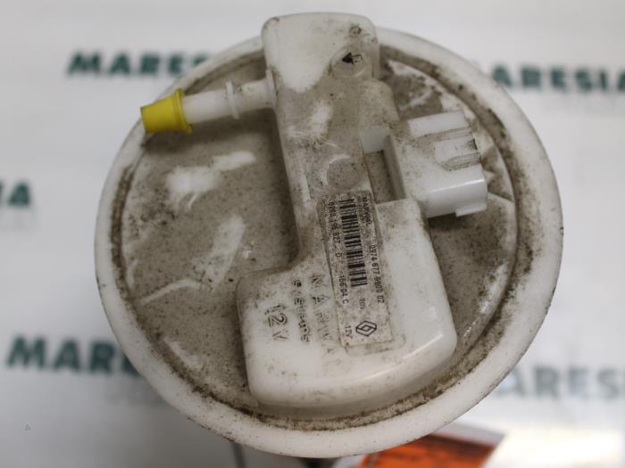 Gebrauchte Kraftstoffpumpe Elektrisch Renault Modus/Grand Modus (JP) 1.6 16V Preis € 25,00 Margenregelung angeboten von Maresia Parts