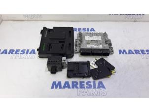 Used Engine management computer Renault Scénic III (JZ) 1.5 dCi 110 Price € 367,50 Margin scheme offered by Maresia Parts
