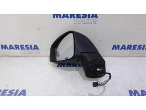 Used Wing mirror, left Renault Scénic III (JZ) 1.5 dCi 110 Price € 105,00 Margin scheme offered by Maresia Parts
