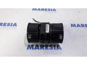 Used Heating and ventilation fan motor Renault Scénic III (JZ) 1.5 dCi 110 Price € 50,00 Margin scheme offered by Maresia Parts