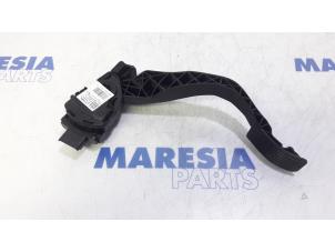Używane Czujnik polozenia pedalu gazu Citroen C3 Picasso (SH) 1.2 12V PureTech 110 Cena € 25,00 Procedura marży oferowane przez Maresia Parts