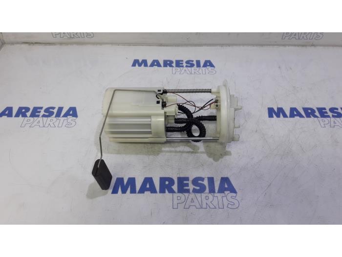 Usagé Pompe d'injection Fiat Bravo (198A) 1.4 16V Prix € 20,00 Règlement à la marge proposé par Maresia Parts