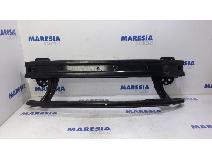 Front bumper frames with part number 0051779053 stock