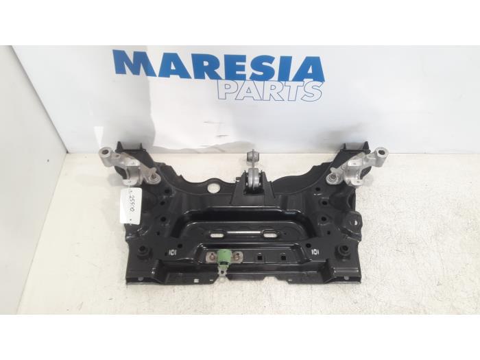Usagé Faux châssis Renault Megane IV Estate (RFBK) 1.2 Energy TCE 130 Prix € 89,95 Règlement à la marge proposé par Maresia Parts