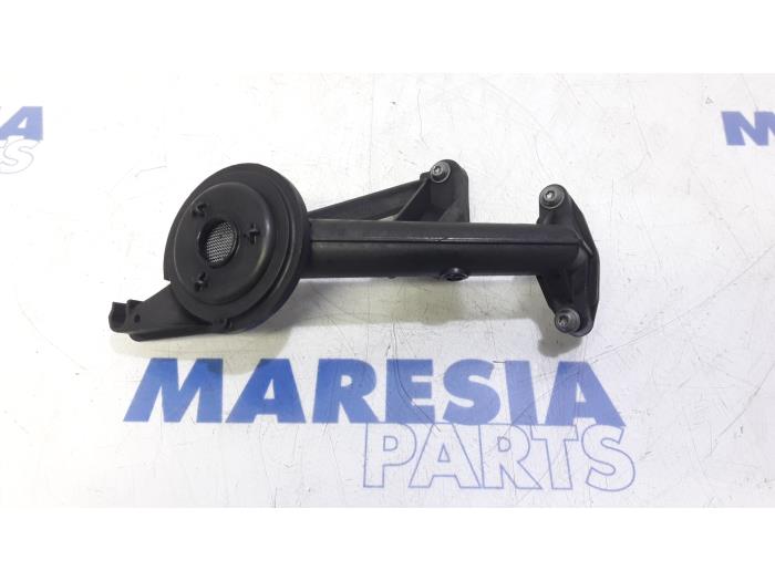 Gebrauchte Ölpumpe Peugeot 308 SW (L4/L9/LC/LJ/LR) 1.6 BlueHDi 115 Preis € 20,00 Margenregelung angeboten von Maresia Parts