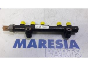 Used Fuel injector nozzle Peugeot 308 SW (L4/L9/LC/LJ/LR) 1.6 BlueHDi 115 Price € 35,00 Margin scheme offered by Maresia Parts