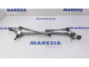 Used Wiper mechanism Renault Megane IV Estate (RFBK) 1.5 Energy dCi 110 Price € 75,00 Margin scheme offered by Maresia Parts