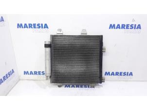 Używane Skraplacz klimatyzacji Peugeot 107 1.0 12V Cena € 50,00 Procedura marży oferowane przez Maresia Parts